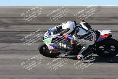 media/Jan-16-2026-CVMA Friday Practice (Fri) [[6f2bf47531]]/3-Racer 2/Session 2 Bowl Entry Pans/